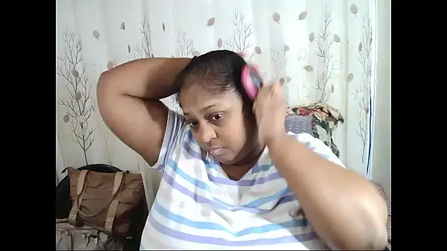 Snapshot of Indiantasha chatting on November 6, 2025, 4:11 pm Indiantasha online show from November 6, 2025, 4:11 pm