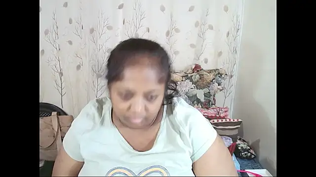 Snapshot of Indiantasha chatting on June 24, 2026, 3:43 pm Indiantasha online show from June 24, 2026, 3:43 pm