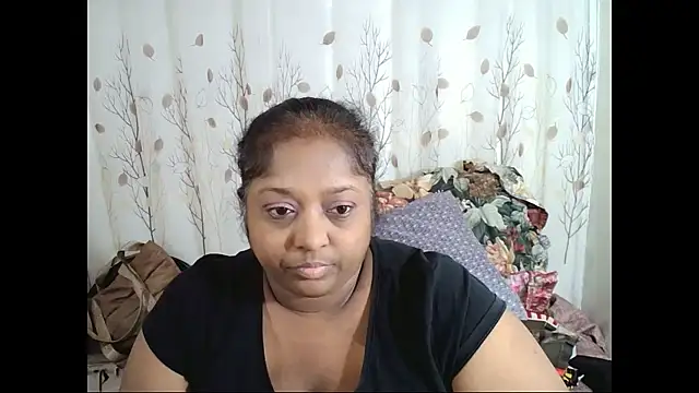 Snapshot of Indiantasha chatting on November 7, 2025, 4:33 pm Indiantasha online show from November 7, 2025, 4:33 pm