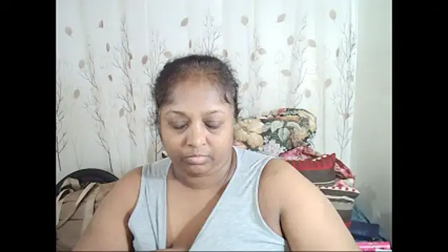 Snapshot of Indiantasha chatting on November 11, 2025, 5:57 am Indiantasha online show from November 11, 2025, 5:57 am