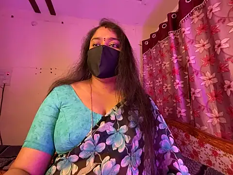 Snapshot of Love_4Sex chatting on December 14, 2025, 5:57 am Love 4Sex online show from December 14, 2025, 5:57 am