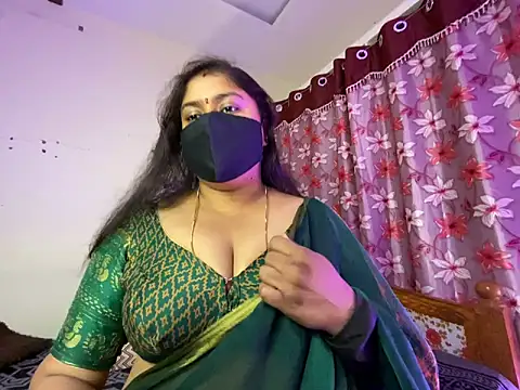 Love 4Sex online show from April 8, 2026, 5:53 am