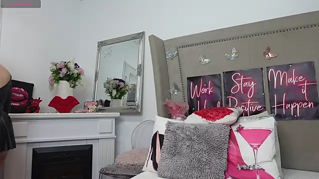 LexyRene online show from March 25, 2026, 12:04 pm