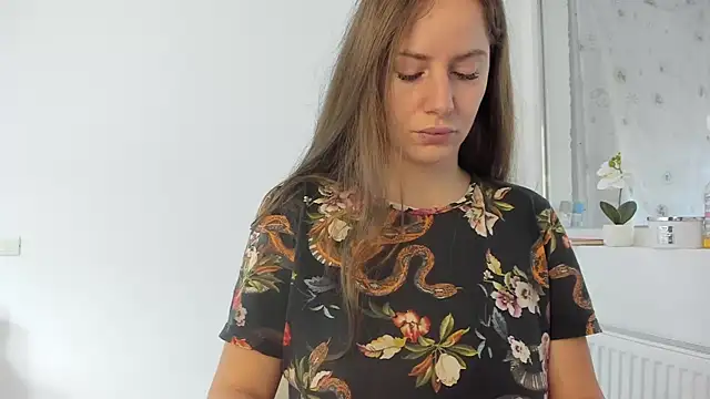 Snapshot of DiamondKay chatting on November 19, 2025, 8:47 am DiamondKay online show from November 19, 2025, 8:47 am