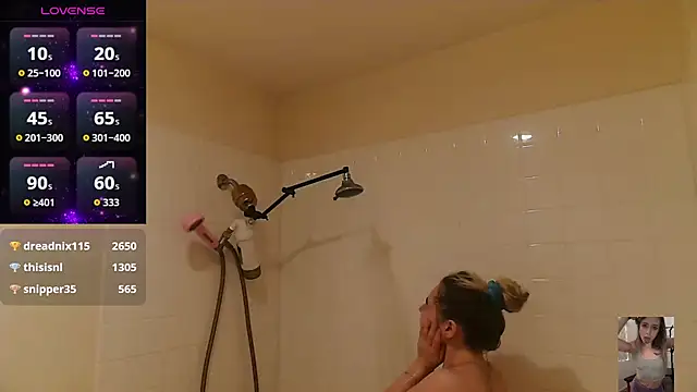 Blondiewithanass online show from December 1, 2025, 2:12 am