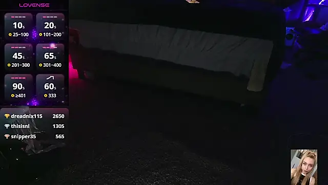 Blondiewithanass online show from December 3, 2025, 8:58 am