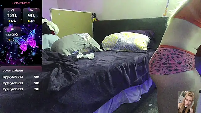 Blondiewithanass online show from February 9, 2026, 5:05 am