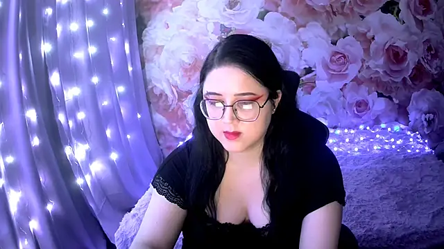 Snapshot of OverseerX chatting on December 27, 2024, 11:10 pm OverseerX online show from December 27, 2024, 11:10 pm