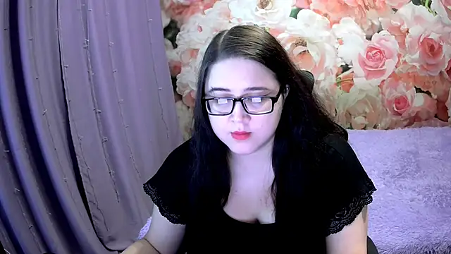 Snapshot of OverseerX chatting on September 14, 2025, 2:39 pm OverseerX online show from September 14, 2025, 2:39 pm