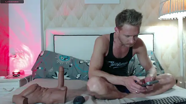 Snapshot of JessicaSteve chatting on November 13, 2025, 4:00 pm JessicaSteve online show from November 13, 2025, 4:00 pm