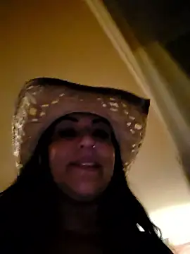 Snapshot of LittleMissEeve chatting on June 16, 2026, 3:28 am LittleMissEeve online show from June 16, 2026, 3:28 am