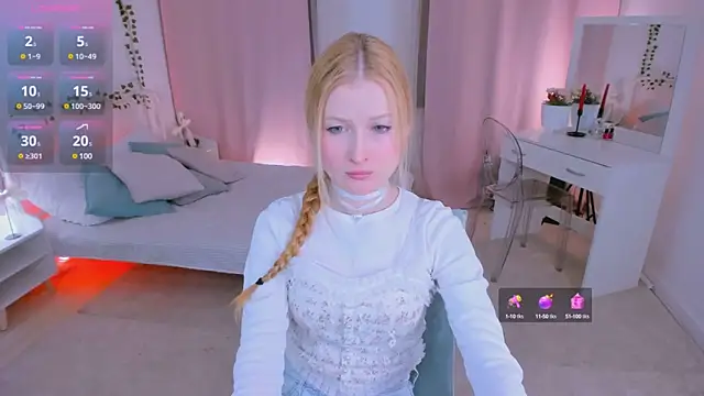 Snapshot of Laly_Peach chatting on February 11, 2025, 11:09 am Laly Peach online show from February 11, 2025, 11:09 am