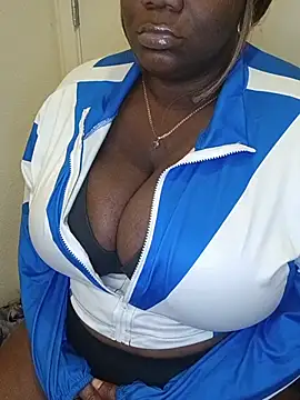 MzShyne online show from July 7, 2026, 9:13 am