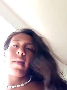 Snapshot of Luna-Natural chatting on September 22, 2025, 2:23 pm Luna-Natural online show from September 22, 2025, 2:23 pm