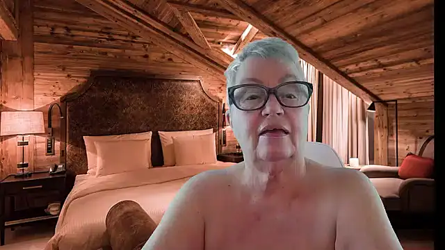 Snapshot of GrannyChrissy68 chatting on December 14, 2025, 10:26 pm GrannyChrissy68 online show from December 14, 2025, 10:26 pm