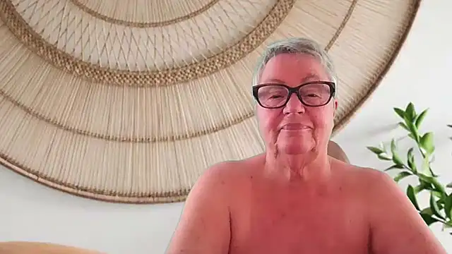 Snapshot of GrannyChrissy68 chatting on May 24, 2026, 9:15 pm GrannyChrissy68 online show from May 24, 2026, 9:15 pm