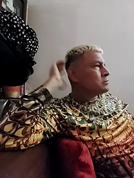 gayphotograper online show from September 13, 2025, 8:42 pm