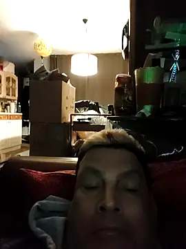 gayphotograper online show from December 15, 2025, 1:33 am