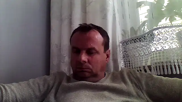 Snapshot of grzes19763 chatting on June 13, 2026, 12:14 pm grzes19763 online show from June 13, 2026, 12:14 pm