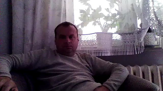 Snapshot of grzes19763 chatting on June 12, 2026, 9:07 am grzes19763 online show from June 12, 2026, 9:07 am