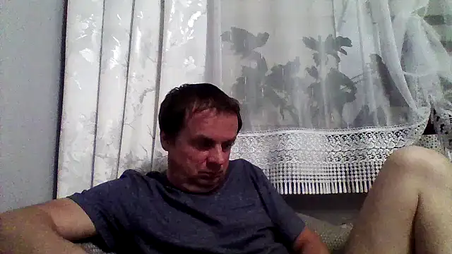 Snapshot of grzes19763 chatting on May 30, 2026, 8:47 pm grzes19763 online show from May 30, 2026, 8:47 pm