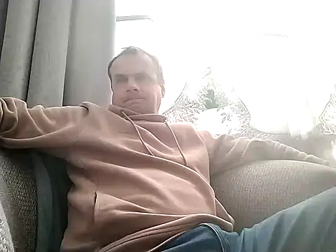 Snapshot of grzes19763 chatting on November 13, 2025, 9:46 am grzes19763 online show from November 13, 2025, 9:46 am