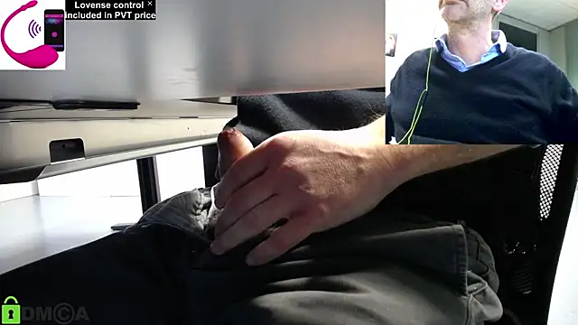 Snapshot of pliko chatting on December 5, 2025, 10:14 am pliko online show from December 5, 2025, 10:14 am