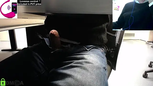 Snapshot of pliko chatting on December 2, 2024, 4:48 pm pliko online show from December 2, 2024, 4:48 pm