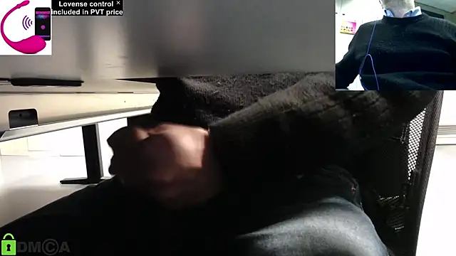 Snapshot of pliko chatting on December 16, 2024, 3:54 pm pliko online show from December 16, 2024, 3:54 pm