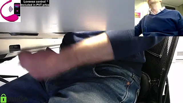 Snapshot of pliko chatting on March 21, 2025, 8:39 am pliko online show from March 21, 2025, 8:39 am