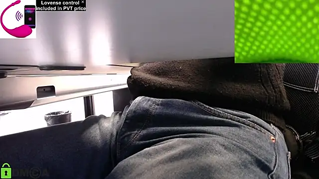 Snapshot of pliko chatting on March 3, 2025, 11:22 am pliko online show from March 3, 2025, 11:22 am