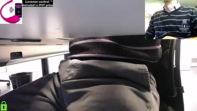 Snapshot of pliko chatting on March 10, 2025, 11:12 am pliko online show from March 10, 2025, 11:12 am