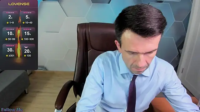 SteveTiger online show from December 4, 2025, 1:54 pm