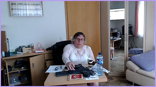 Sissygera online show from March 25, 2026, 8:35 am