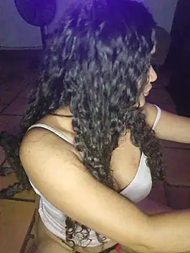 Snapshot of blerstefan1 chatting on November 1, 2025, 5:47 am blerstefan1 online show from November 1, 2025, 5:47 am