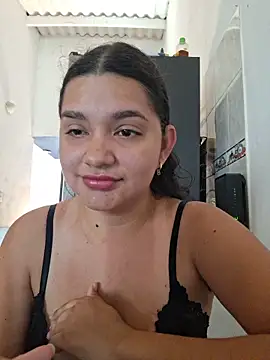 Snapshot of blerstefan1 chatting on November 2, 2025, 3:39 pm blerstefan1 online show from November 2, 2025, 3:39 pm