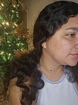 Snapshot of blerstefan1 chatting on December 2, 2025, 10:50 am blerstefan1 online show from December 2, 2025, 10:50 am