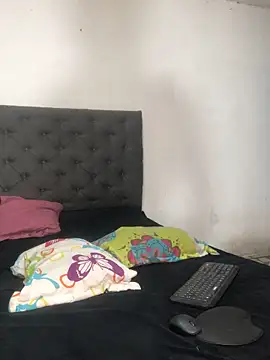 Snapshot of skynataly chatting on November 22, 2025, 6:01 am skynataly online show from November 22, 2025, 6:01 am