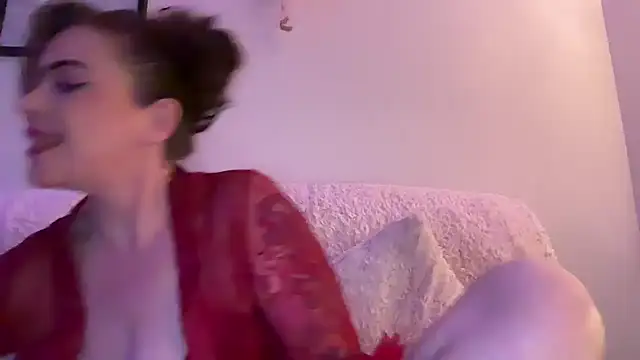 EmilyBlue online show from April 5, 2026, 8:04 pm