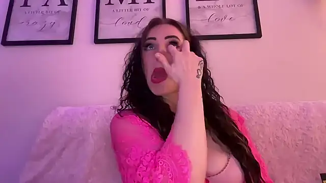 EmilyBlue online show from March 31, 2026, 9:06 pm