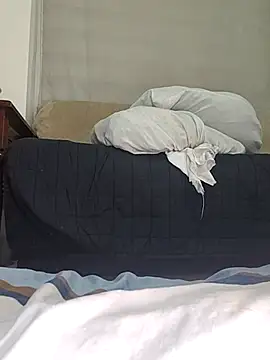 Snapshot of estrella_tasty chatting on November 20, 2025, 1:50 am estrella tasty online show from November 20, 2025, 1:50 am