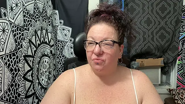 Miss Phat Booty online show from May 24, 2026, 4:45 am