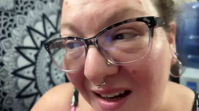 Snapshot of Miss_Phat_Booty chatting on September 22, 2025, 12:16 am Miss Phat Booty online show from September 22, 2025, 12:16 am