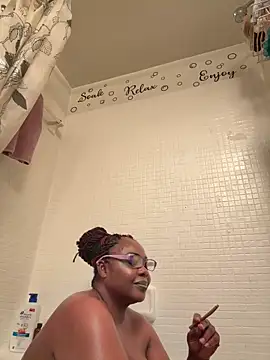 Snapshot of WetLipps12 chatting on December 30, 2024, 12:42 pm WetLipps12 online show from December 30, 2024, 12:42 pm