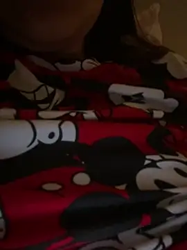 Aestheticsgirl online show from April 17, 2026, 11:40 pm