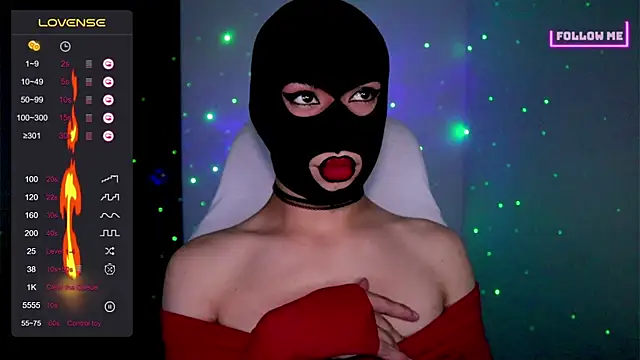 Snapshot of Bigfemblue chatting on December 2, 2025, 10:55 pm Bigfemblue online show from December 2, 2025, 10:55 pm