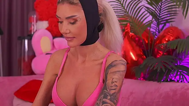 fallingangel online show from April 1, 2026, 6:38 pm