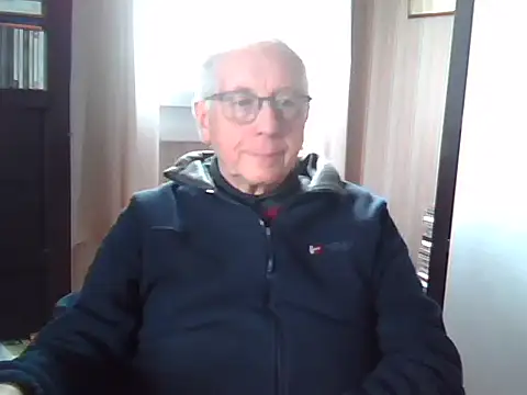 johnjohn622662 online show from April 3, 2026, 2:01 pm