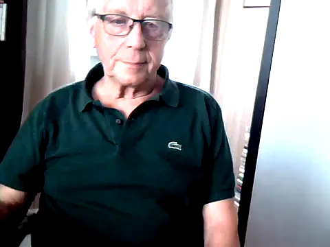 johnjohn622662 online show from May 24, 2026, 9:42 am