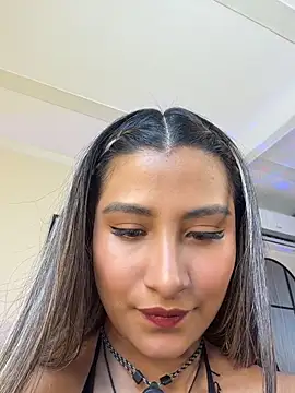 Rubyross21 online show from May 6, 2026, 10:03 pm